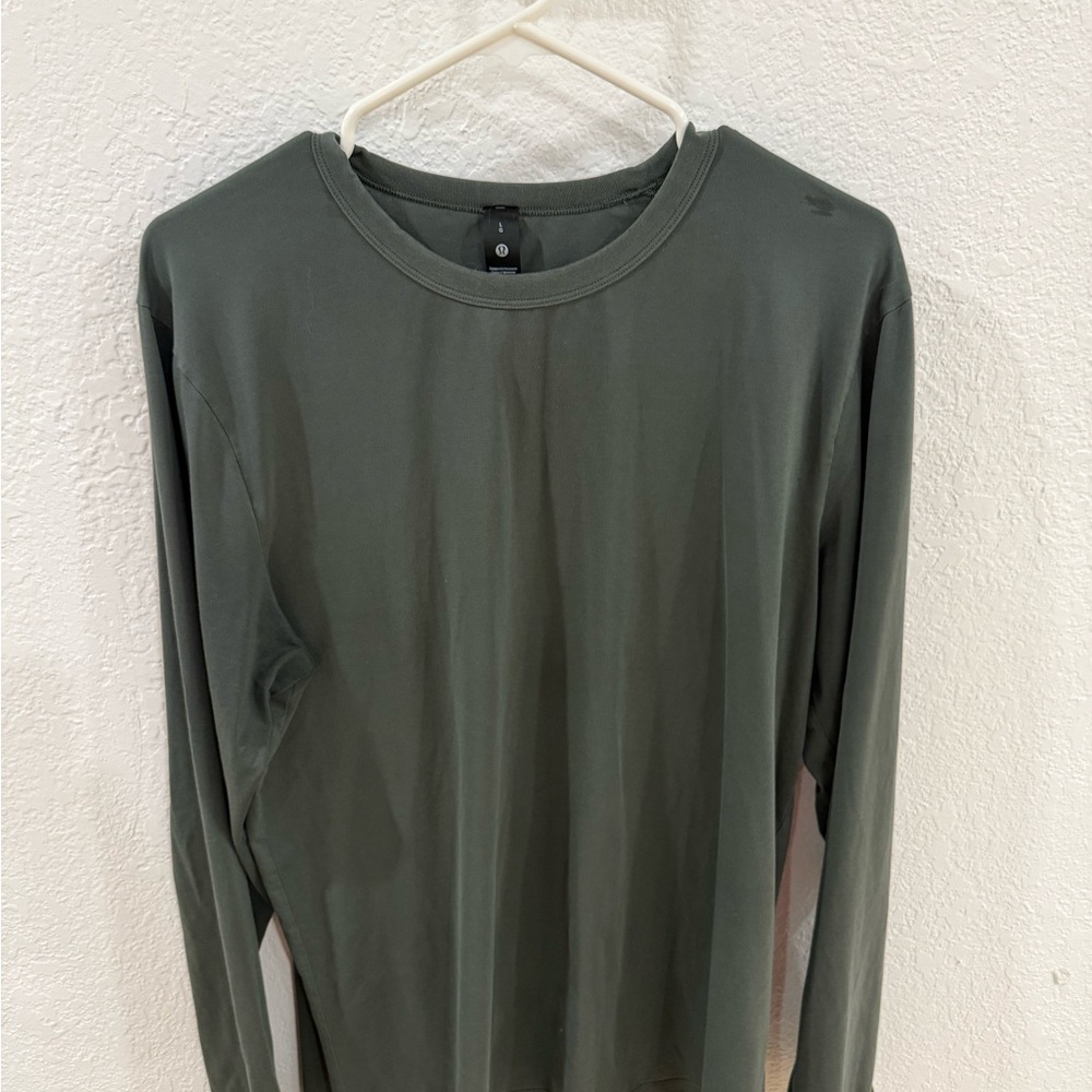 lululemon athletica Long Sleeve Shirt - Olive Green